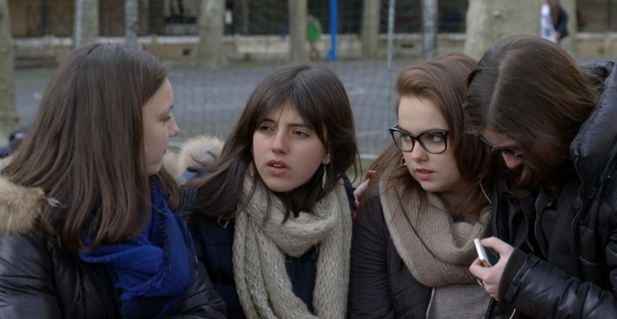 Emma et Anaïs dans Adolescentes