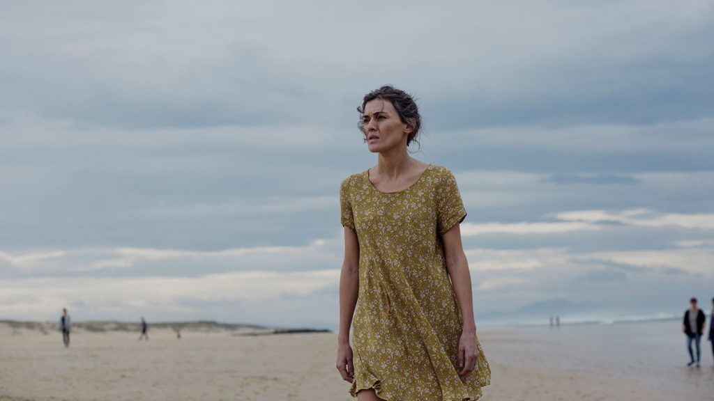 femme plage Madre sorogoyen