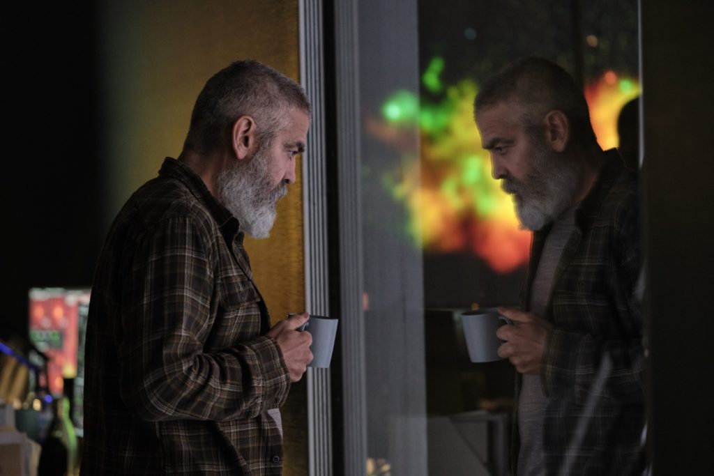 Georges Clooney dans Minuit dans l'univers  Johnny Depp
