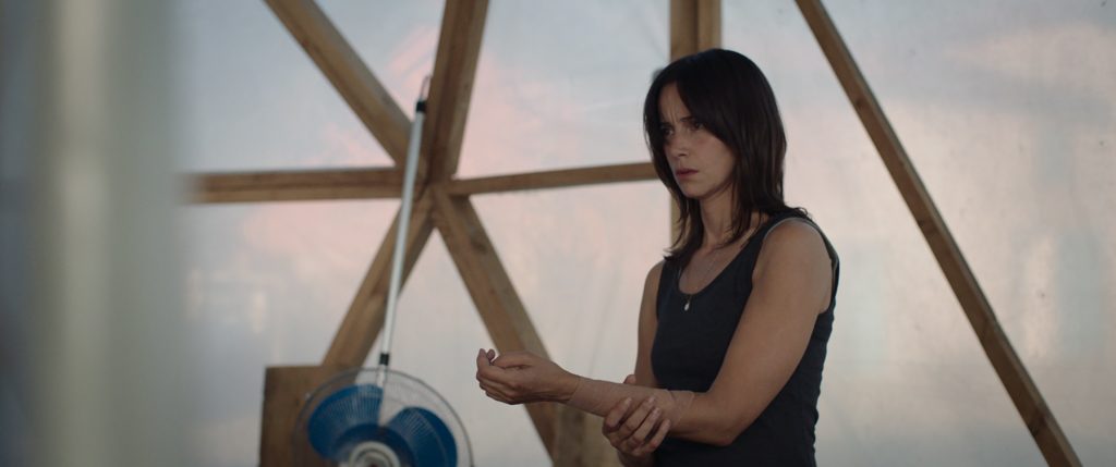 Suliane Brahim dans La Nuée JUST PHILIPPOT