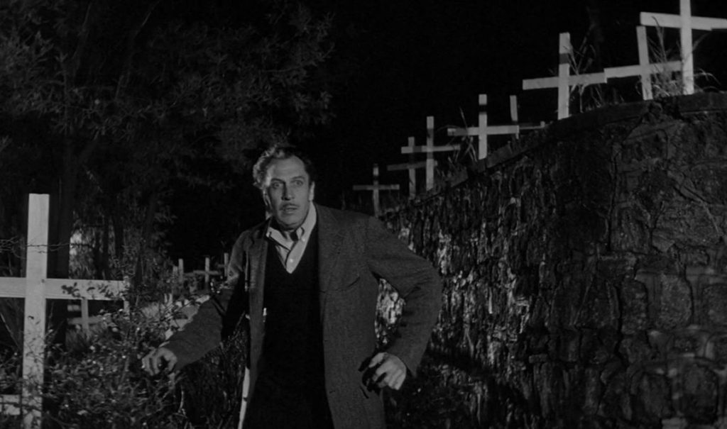 Vincent Price dans un cimetière