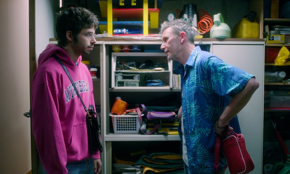 Le père de Sprite lui explique gentiment la vie dans son garage, avant de lui léguer ce qui, selon ses dire, lui à permis d'avoir Sprite avec sa mère : son Baise-en-ville